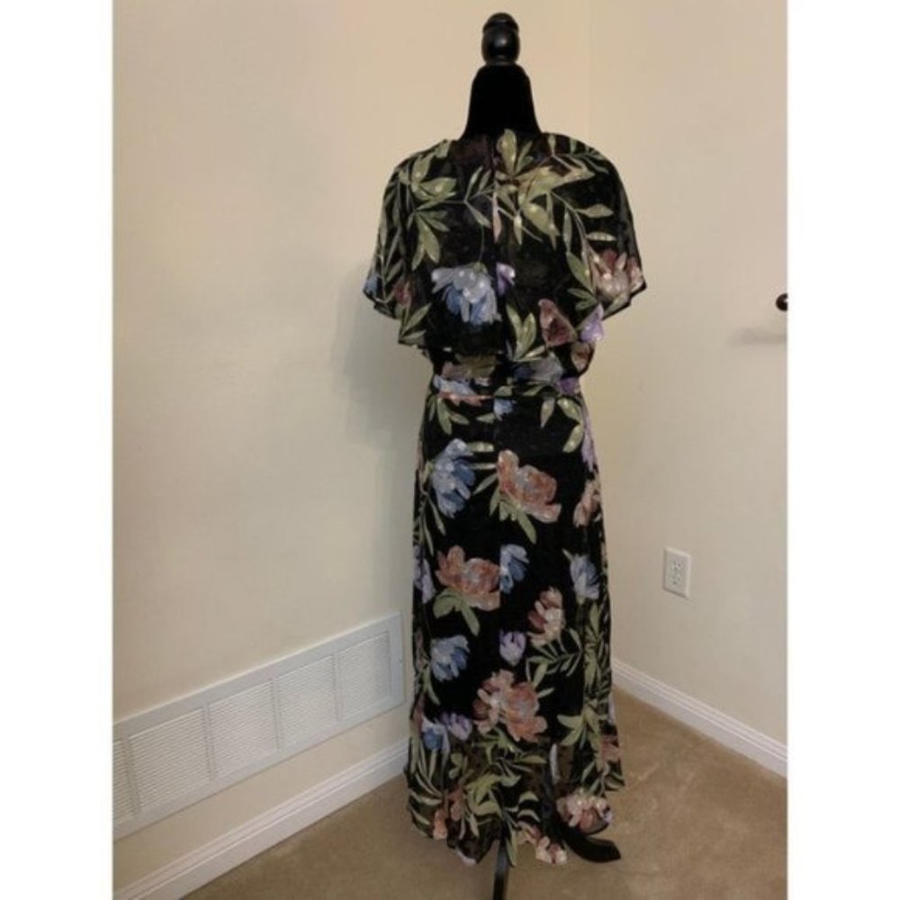 Gabby Skye Black Floral Faux-Wrap Midi Dress - Picture 9 of 11